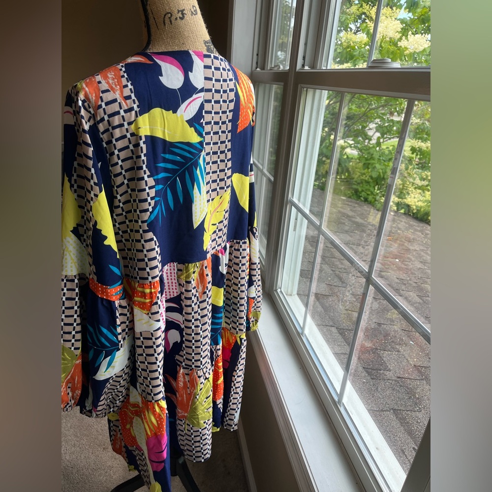 Colorful Patterned Dress - Picture 4 of 4